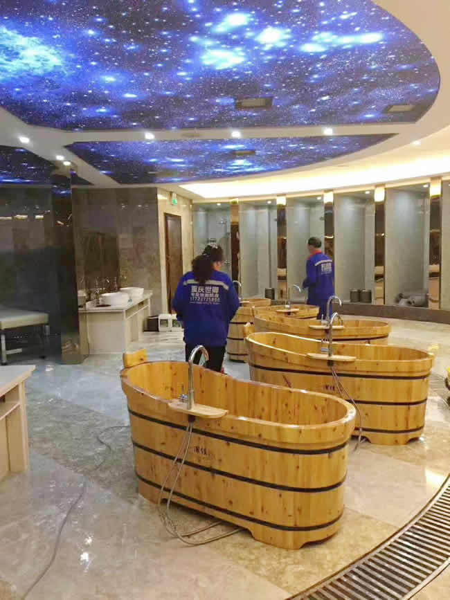 貴州畢節市南湖鮮花水岸新店浴室防滑處理